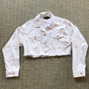 Forever 21 oversized white denim crop jacket. S